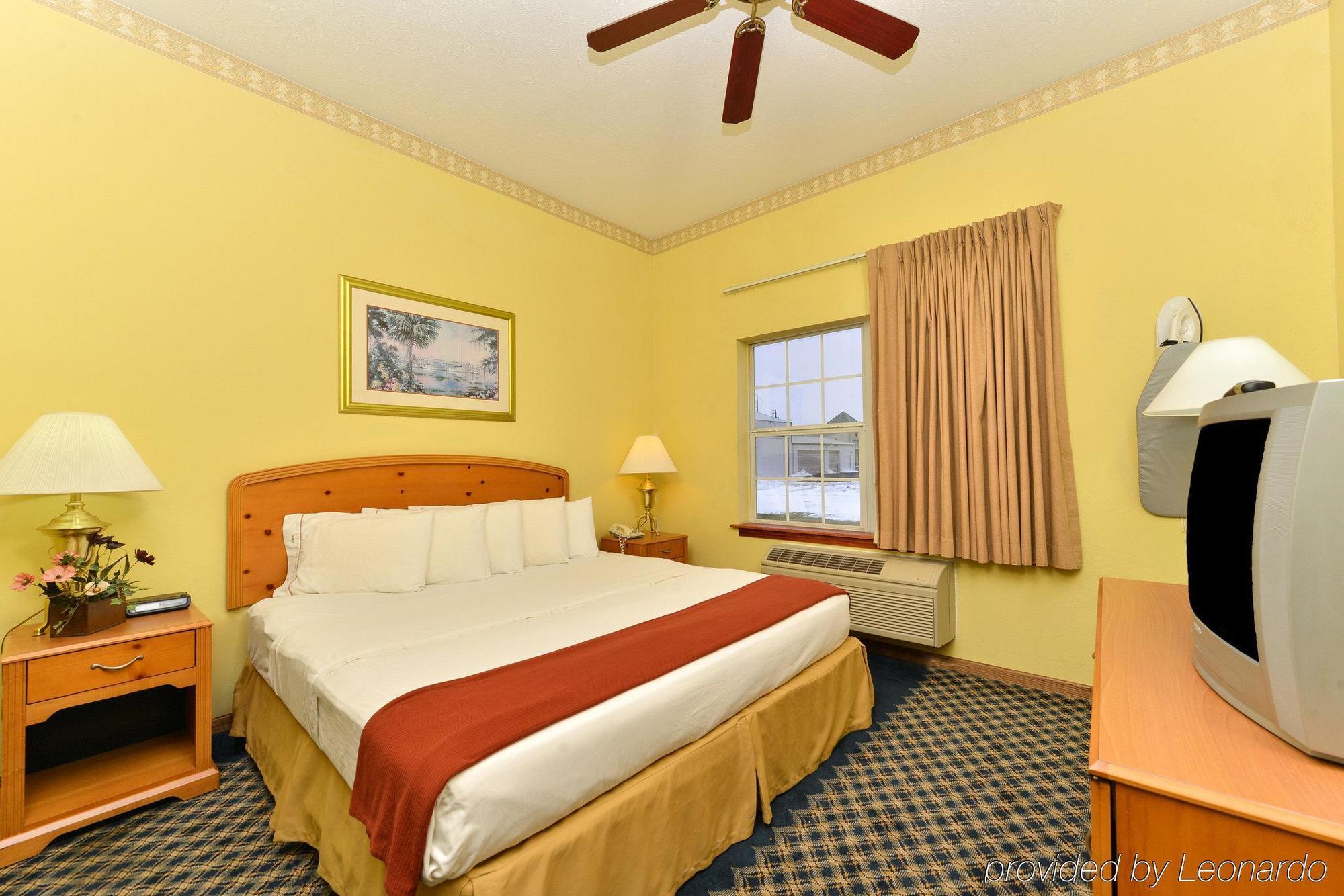 Americas Best Value Inn Three Rivers Extérieur photo